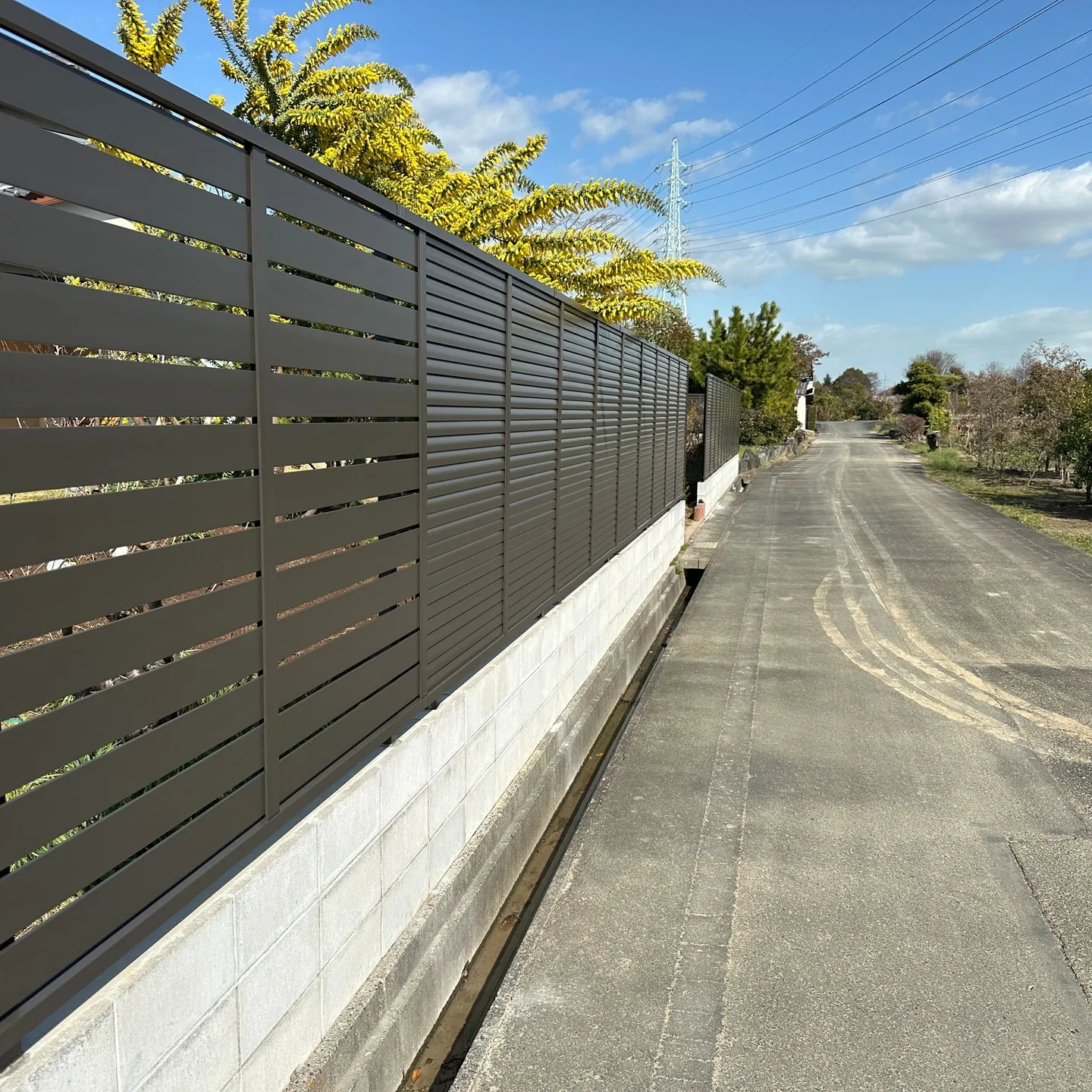 目隠しフェンス施工例