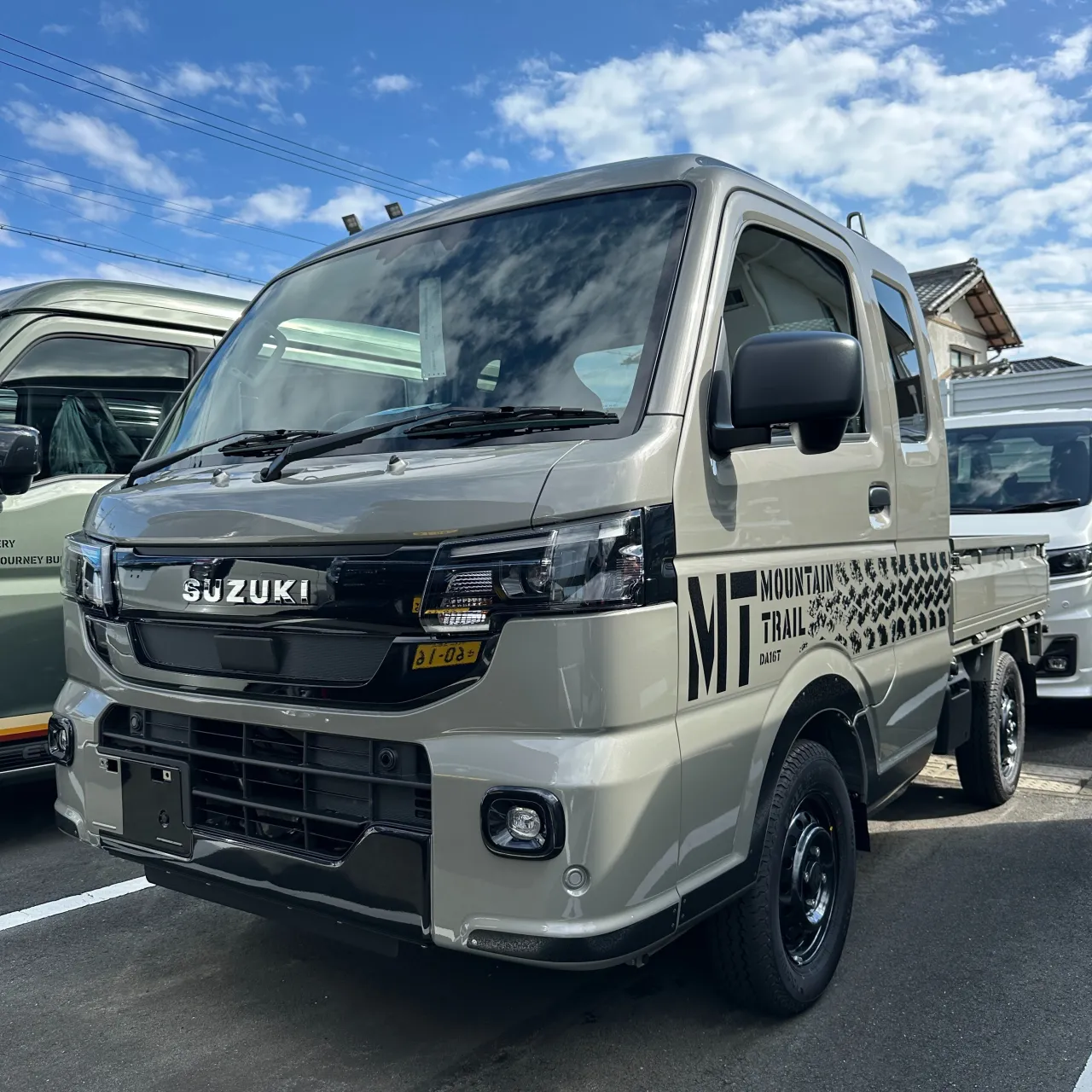 やっとディーラーに入ってきた軽トラ‼️