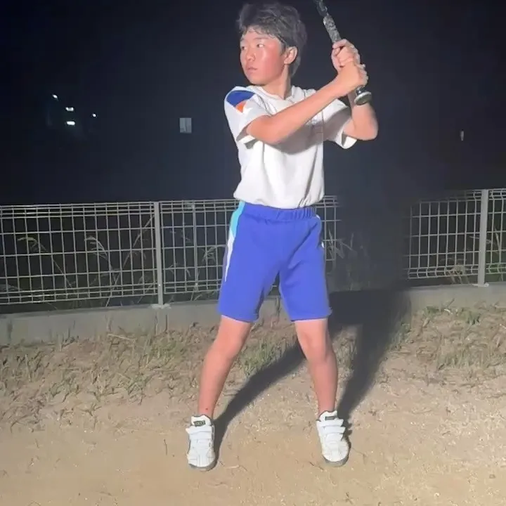 素振りをスローで撮ってみたよっ🤗僕には良いのか⁉️悪いのか⁉...